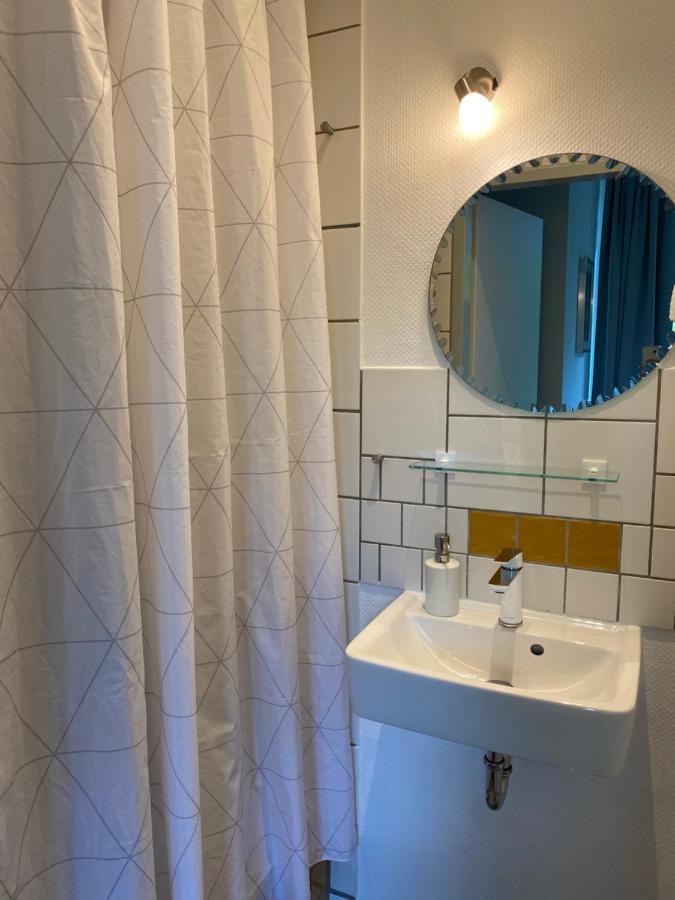 Zentrale Ferienwohnung Mit Balkon In Aachen Exterior foto
